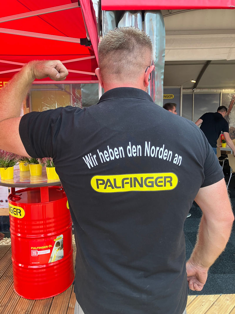 PALFINGER auf der NordBau 2025:  Hubkraft trifft Kompetenz und Innovation!